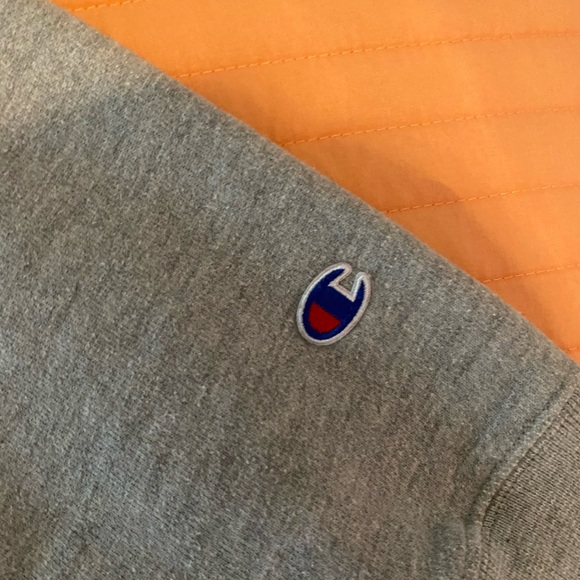 womens champion crew neck sweatshirt - Picture 3 of 4